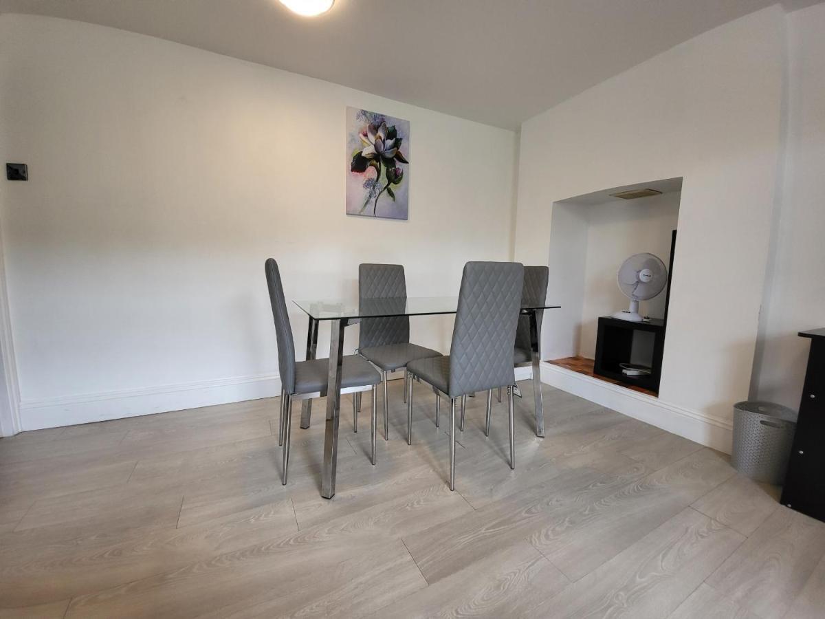 Cosy Apartment By Clapham South Underground! London Exterior photo