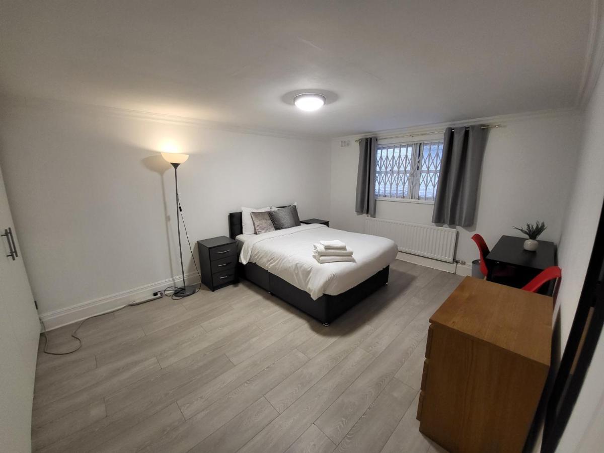 Cosy Apartment By Clapham South Underground! London Exterior photo