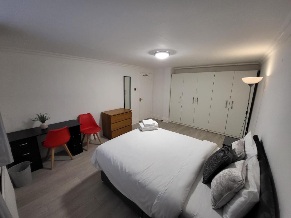 Cosy Apartment By Clapham South Underground! London Exterior photo